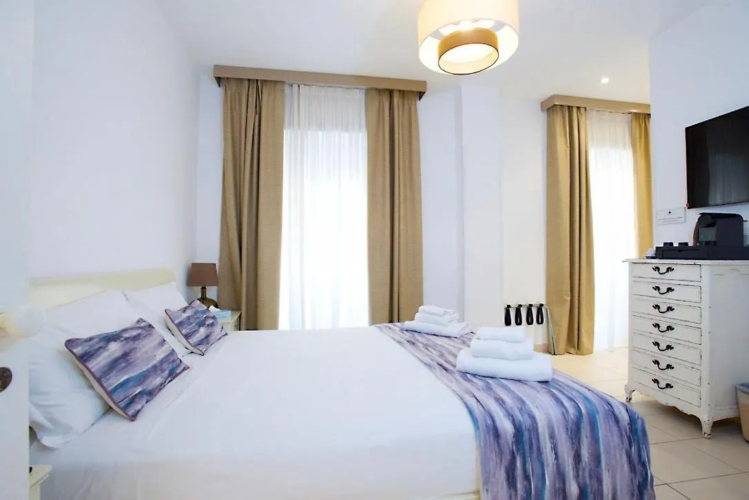 St. Peter' Six Rooms & Suites Rome Bed & Breakfast