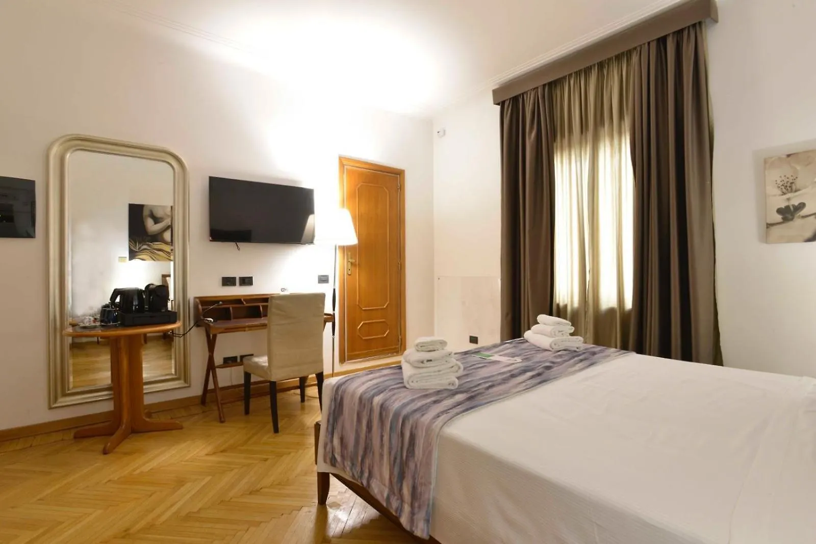 St. Peter' Six Rooms & Suites Rome 3*,