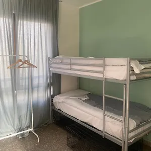 Mrhostel , Mailand Italien