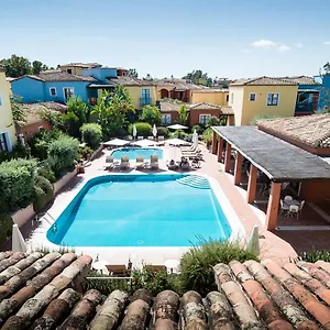 Borgo Degli Ulivi 3*, Àrbatax Italien