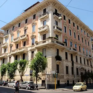 Alojamento de Acomodação e Pequeno-almoço Residenza Romana, Roma