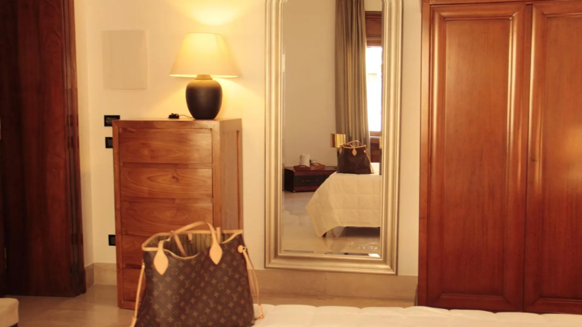 St. Peter' Six Rooms & Suites Roma Alojamento de Acomodação e Pequeno-almoço